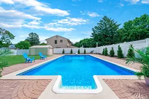 2 Polo St, Dix Hills, NY 11746 - Photo 6