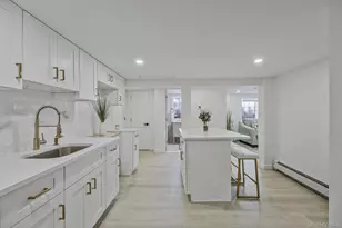 2 Polo St, Dix Hills, NY 11746 - Photo 34