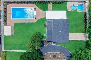 2 Polo St, Dix Hills, NY 11746 - Photo 2