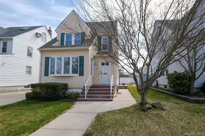 [Address not provided], Valley Stream, NY 11581 - Photo 2