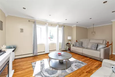 201 Montauk Street, Valley Stream, NY 11580 - Photo 4