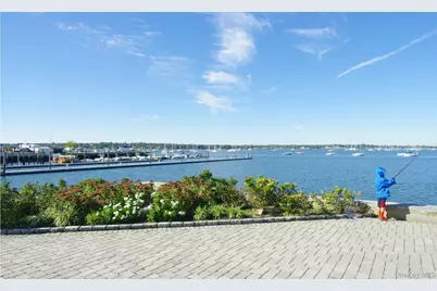 9 N Maryland Avenue, Port Washington, NY 11050 - Photo 10