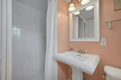12 Barclay Road, Scarsdale, NY 10583 - Photo 16