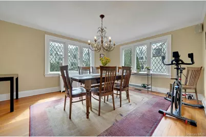 12 Barclay Road, Scarsdale, NY 10583 - Photo 10