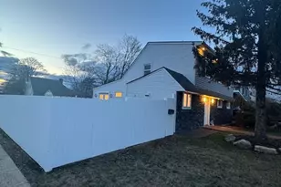 48 Ripple Ln, Levittown, NY 11756 - Photo 40