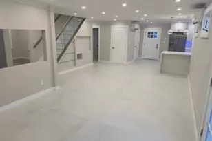 48 Ripple Ln, Levittown, NY 11756 - Photo 10