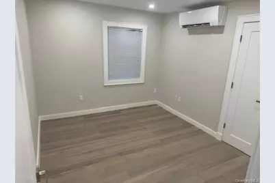 48 Ripple Lane, Levittown, NY 11756 - Photo 8