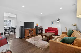 28 Harbor Rd, Port Washington, NY 11050 - Photo 4