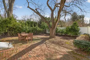 28 Harbor Rd, Port Washington, NY 11050 - Photo 20