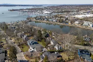 28 Harbor Rd, Port Washington, NY 11050 - Photo 2