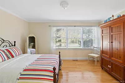 23 Whiting Road, East Quogue, NY 11942 - Photo 16
