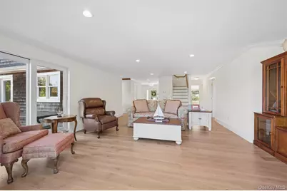 23 Whiting Road, East Quogue, NY 11942 - Photo 4