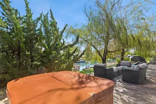 23 Whiting Rd, East Quogue, NY 11942 - Photo 22