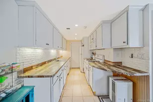 842 Golf Ln, Medford, NY 11763 - Photo 8