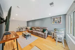 842 Golf Ln, Medford, NY 11763 - Photo 4