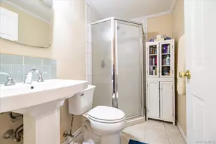 11 Maple St, Malverne, NY 11565 - Photo 12