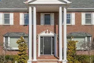 23 Center Dr, Whitestone, NY 11357 - Photo 4