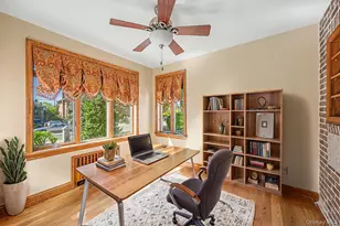 23 Center Dr, Whitestone, NY 11357 - Photo 10