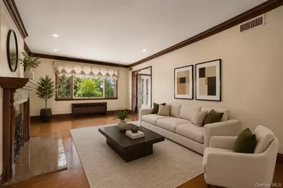 23 Center Drive, Whitestone, NY 11357 - Photo 6