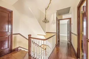 23 Center Dr, Whitestone, NY 11357 - Photo 14