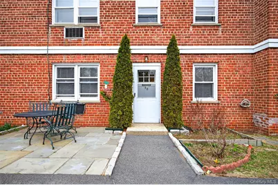 125 N Washington Avenue #58, Hartsdale, NY 10530 - Photo 2