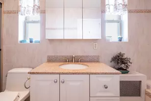 73-63 195th St, Fresh Meadows, NY 11366 - Photo 20