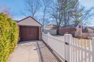 73-63 195th St, Fresh Meadows, NY 11366 - Photo 36