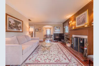 7363 195th Street, Fresh Meadows, NY 11366 - Photo 4