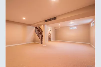 7363 195th Street, Fresh Meadows, NY 11366 - Photo 32