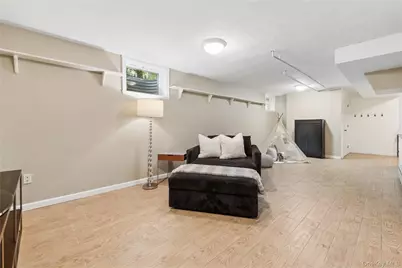 304 Boulevard, Scarsdale, NY 10583 - Photo 20
