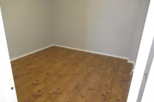 60-91 54th St, Maspeth, NY 11378 - Photo 8