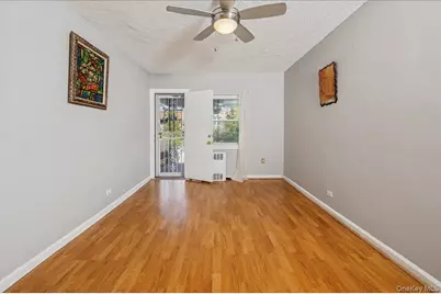 412 Calhoun Avenue, Bronx, NY 10465 - Photo 10