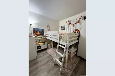 140 N 21st Street, Wyandanch, NY 11798 - Photo 8