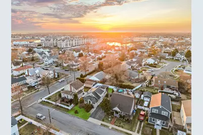 2858 Cherry Court, Oceanside, NY 11572 - Photo 40