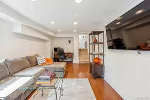 130 Locust Ave, Scarsdale, NY 10583 - Photo 14