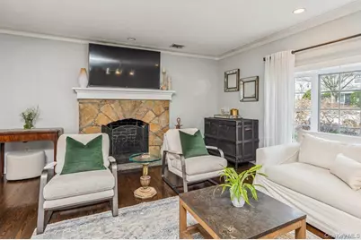 130 Locust Avenue, Scarsdale, NY 10583 - Photo 6