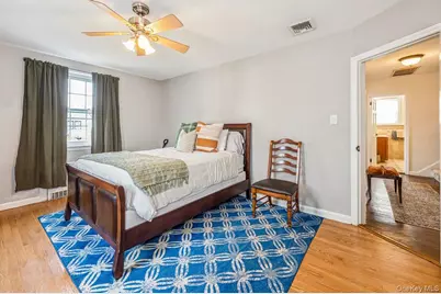 130 Locust Avenue, Scarsdale, NY 10583 - Photo 22