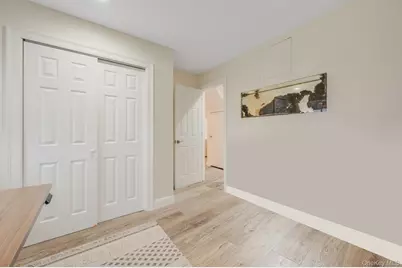 677 S 9th Street, Lindenhurst, NY 11757 - Photo 20