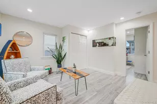 677 S 9th St, Lindenhurst, NY 11757 - Photo 16