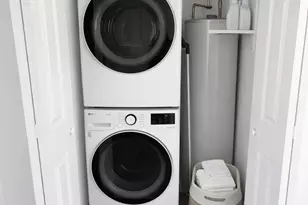 677 S 9th St, Lindenhurst, NY 11757 - Photo 36