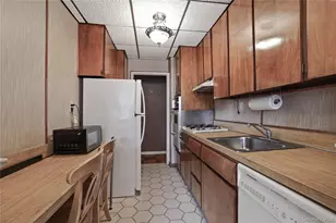 151-31 88th St, Howard Beach, NY 11414 - Photo 10