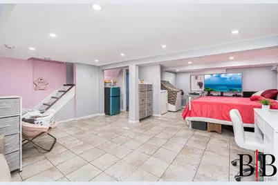 69 Crystal Avenue, New York, NY 10302 - Photo 22