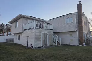 98 Andrew Ave, Islip Terrace, NY 11752 - Photo 4