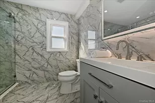 1050 Hastings St, Baldwin, NY 11510 - Photo 30