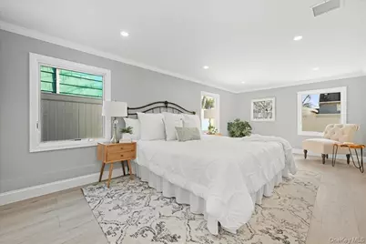 1050 Hastings Street, Baldwin, NY 11510 - Photo 20