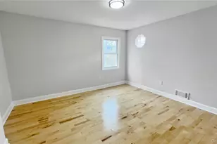 27 Sewell St, Hempstead, NY 11550 - Photo 30