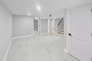 27 Sewell St, Hempstead, NY 11550 - Photo 40