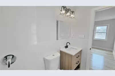 27 Sewell Street, Hempstead, NY 11550 - Photo 34