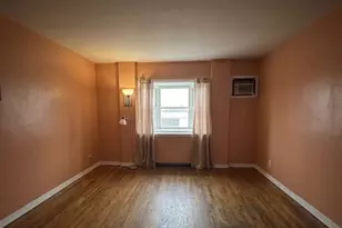 88-03 Shore Pkwy, Howard Beach, NY 11414 - Photo 4