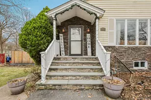 19 Parker Ave, New City, NY 10956 - Photo 2